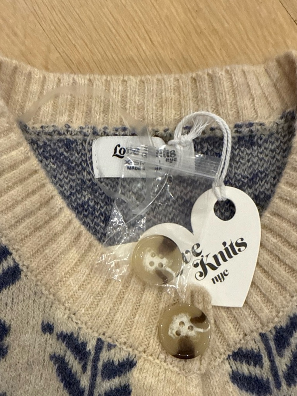 NWT sweater in size XS - Picture 2 of 2